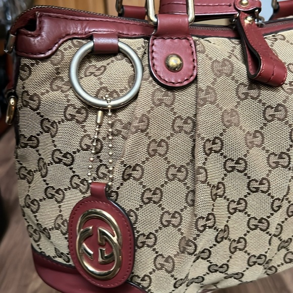 A 238 - 💯% authentic Gucci shoulder bag - Picture 3 of 16